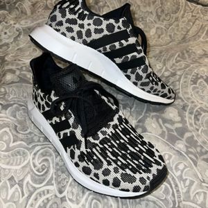 Adidas Swift Run size 8